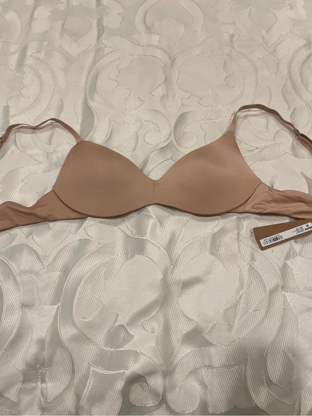 SKIMS wireless form push up Bra - Smooth Support